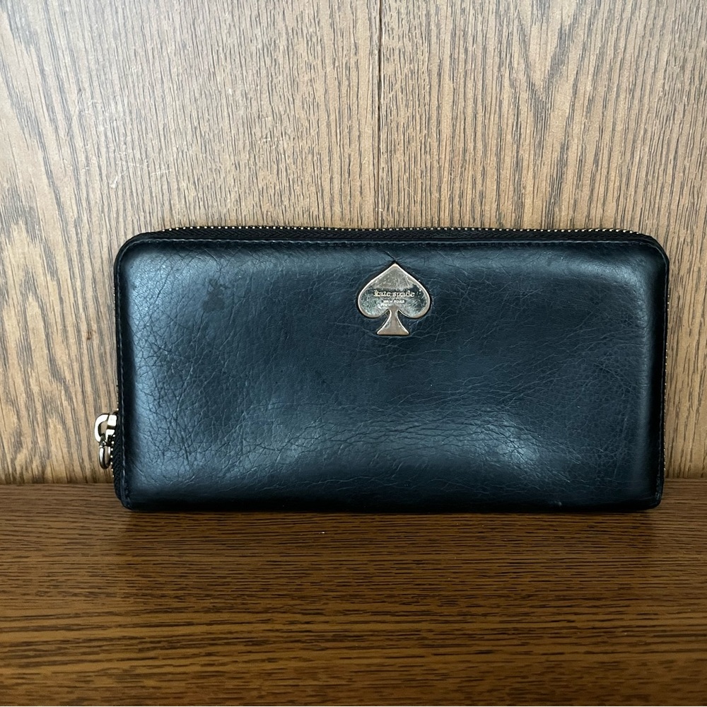 Kate spade wallet black